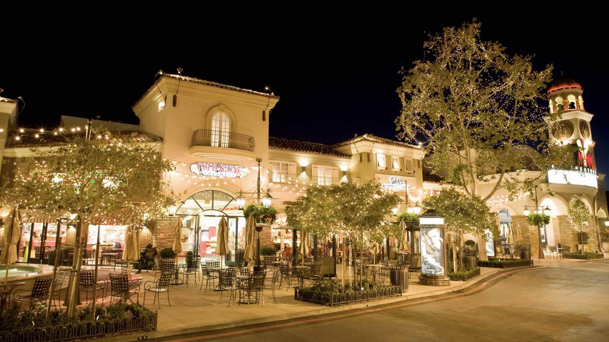 The Promenade luxury shopping is one of the best things to do in Westlake Village at night